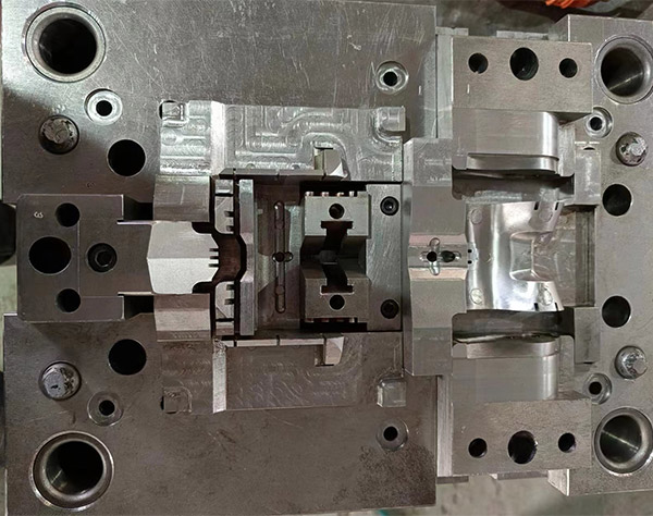 湖北模具廠(chǎng)家案例